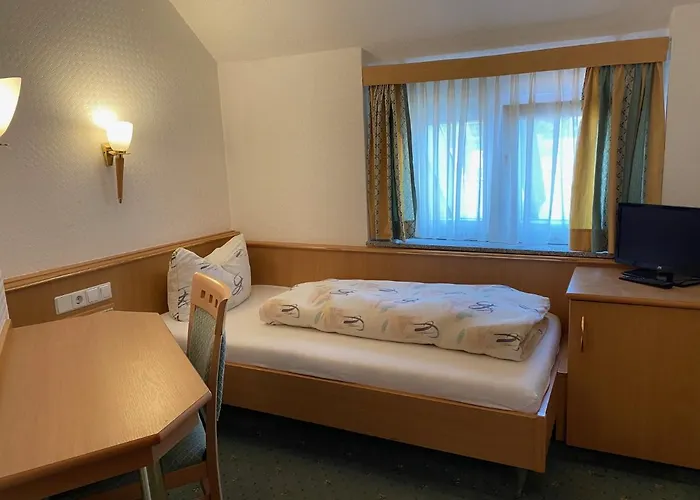 Landgasthaus Zum Hirsch מלון Ramsen