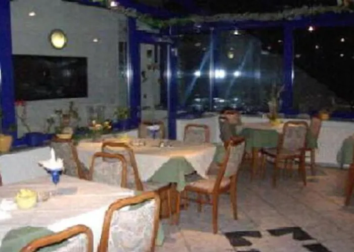 Landgasthaus Zum Hirsch מלון